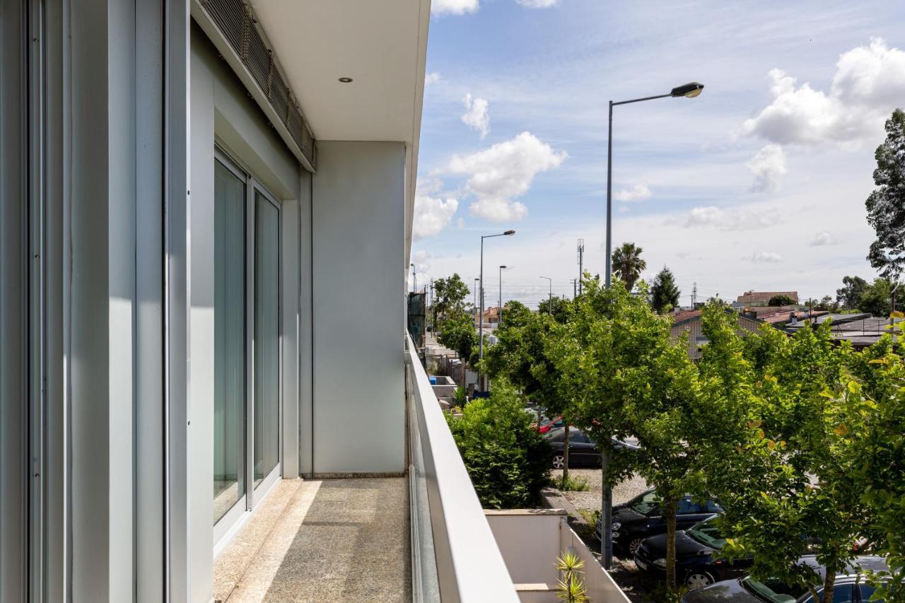 Apartmán Joivy Sleek House Balcony & 2 Terraces In Porto Maía Exteriér fotografie